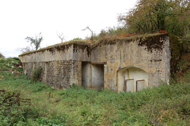 L'abri de combat d’Uxegney-Nord. VAUBOURG Julie