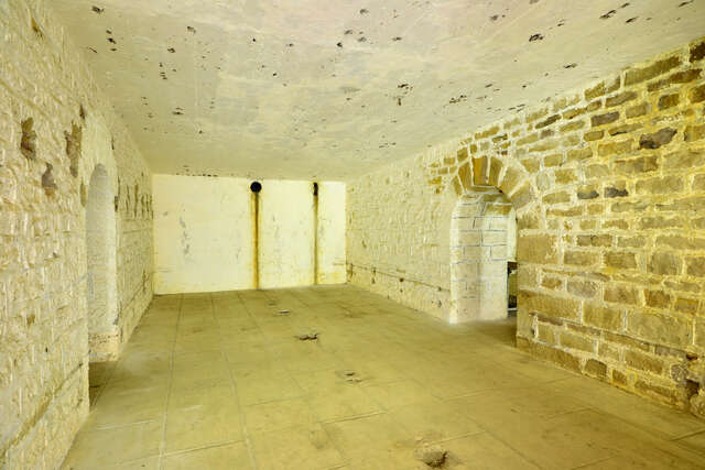 Chambrée de l'abri de combat de Adelphes. VAUBOURG Cédric