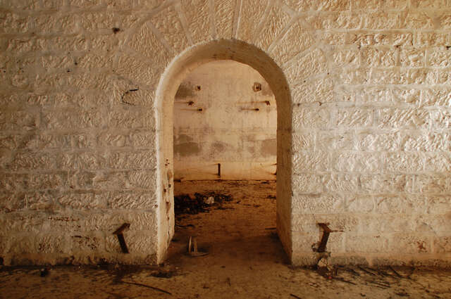 Galerie entre les chambrées de l’abri de combat de Préfoisse. VAUBOURG Cédric