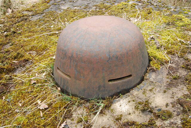 Une guérite observatoire reliée à un abri de rempart du fort de Frouard dans la trouée de Charmes. VAUBOURG Julie