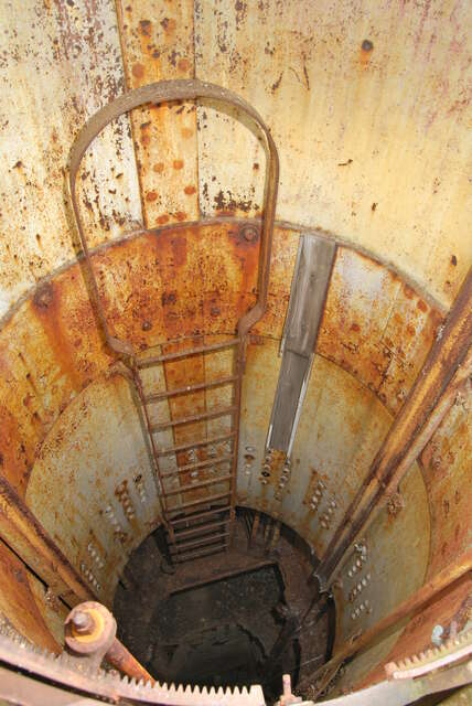 L'intérieur de la virole de la tourelle de projecteur du fort de Frouard. VAUBOURG Julie