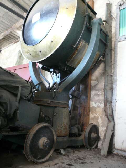 Un projecteur de 90 de côte au musée militaire de Ténérife. Jean Philippe Guichard