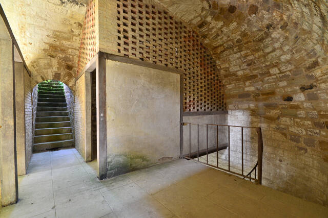 La traverse abri au dessus de la paneterie. VAUBOURG Cédric