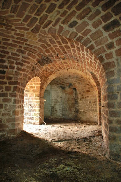 Une traverse abri proche de la galerie principale. VAUBOURG Julie