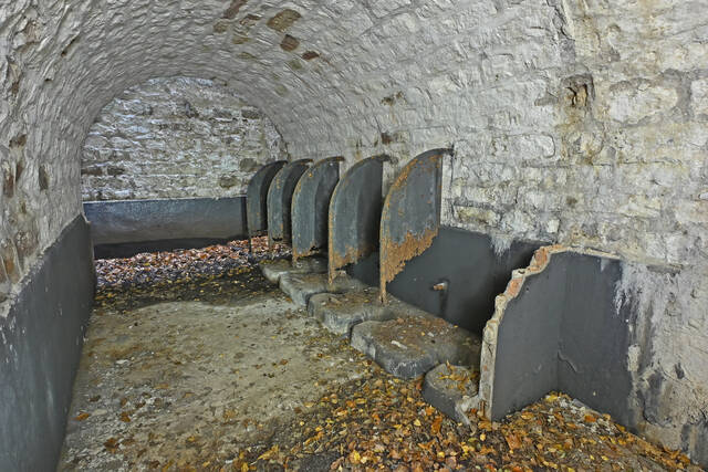 Les latrines vers le saillant 1. VAUBOURG Julie