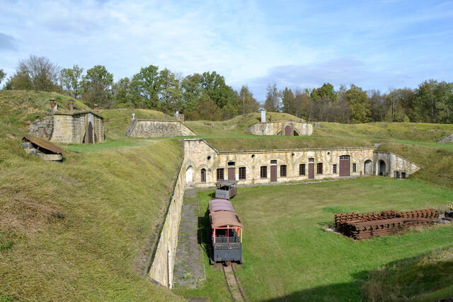 Vue sur les casernements depuis les dessus du fort. VAUBOURG Julie