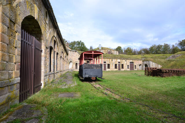 Le casernement depuis la galerie d'entrée. VAUBOURG Cédric