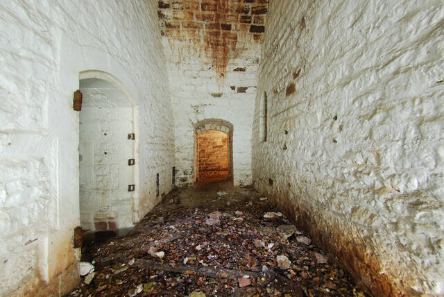 Le vestibule du magasin à poudre. VAUBOURG Cédric