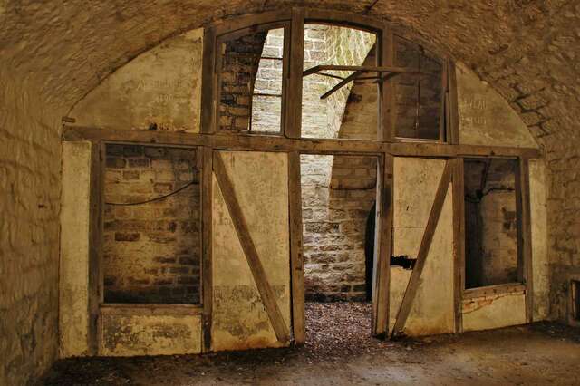 Les huisseries d'une casemate du fort. VAUBOURG Julie