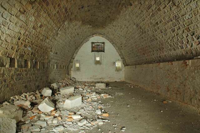 La chambre de stpckage du magasin à poudre. VAUBOURG Julie