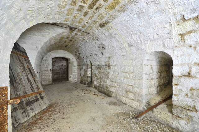 Le vestibule du magasin à poudre. VAUBOURG Cédric