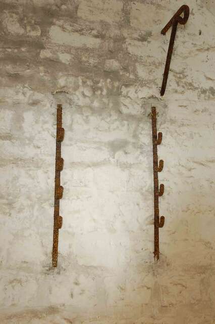 Un supprt de ratelier à fusils dans une casemate. VAUBOURG Julie
