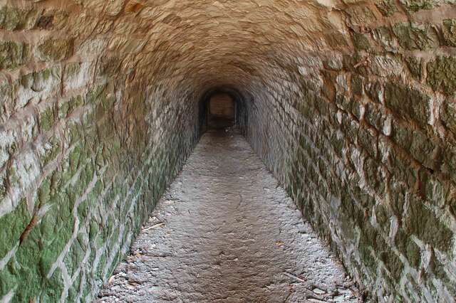 La descente à la caponnière double au saillant 3. VAUBOURG Julie